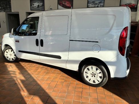 Used 2017 RAM ProMaster City Tradesman SLT w/ Rear Back-up Camera Group image 25