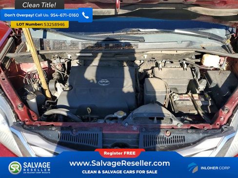 Used 2015 Toyota Sienna XLE w/ XLE Navigation Package AWD/4WD image 16
