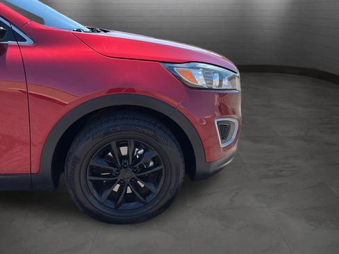 Used 2017 Kia Sorento FWD image 20