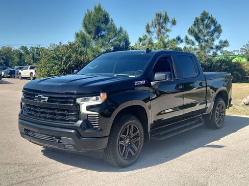 Used 2023 Chevrolet Silverado 1500 RST AWD/4WD image 2