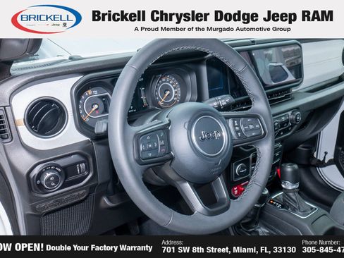 Used 2025 Jeep Gladiator Sport AWD/4WD image 15