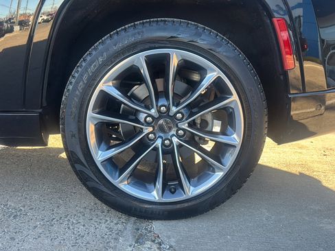 Used 2023 Jeep Wagoneer Series III w/ Premium Group I image 53