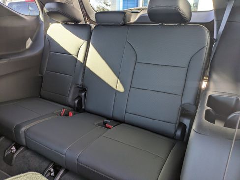 New 2026 Chevrolet Traverse High Country image 14