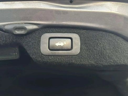 Used 2013 Lexus LS 460 L image 19