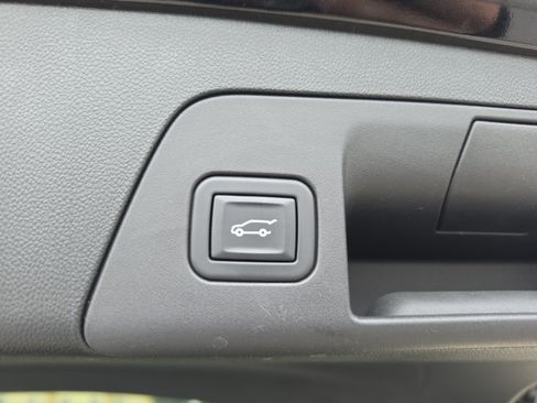 Used 2023 Buick Envision Essence FWD image 15