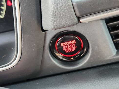 Certified 2025 Honda Pilot EX-L image 25