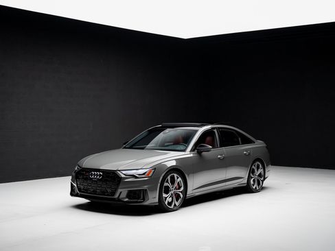 Used 2024 Audi S6 Premium Plus w/ Premium Plus Package image 4