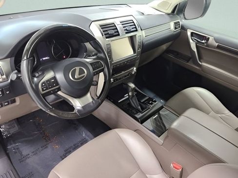 Used 2020 Lexus GX 460 Premium w/ Premium Package AWD/4WD image 23