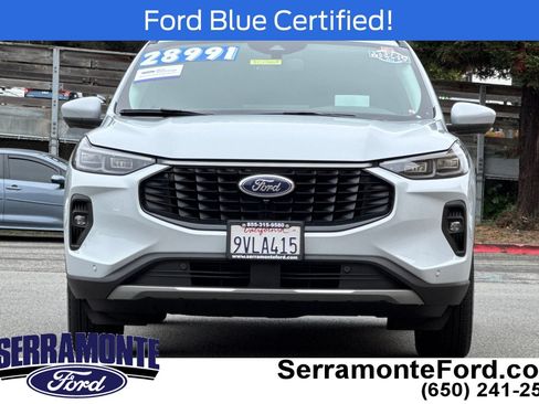 Certified 2025 Ford Escape SE w/ PHEV Premium Package FWD image 12