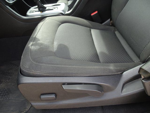 Used 2019 Chevrolet Colorado LT w/ LT Convenience Package RWD image 10