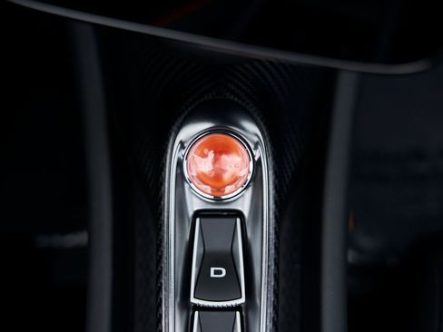 Used 2025 McLaren Artura image 66