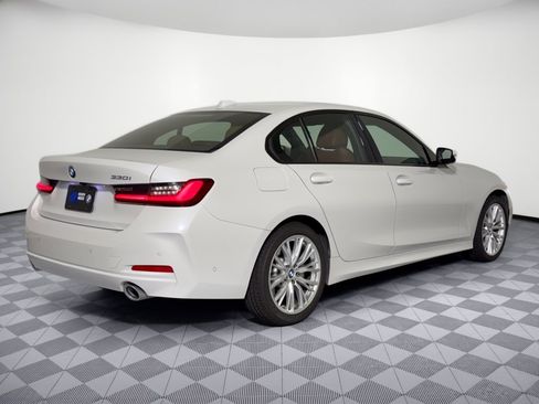 Certified 2023 BMW 330i Sedan w/ Parking Assistance Package RWD image 9