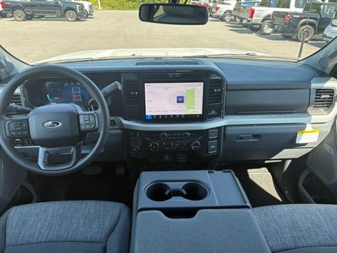 New 2026 Ford F350 XLT w/ XLT Premium Package AWD/4WD image 12