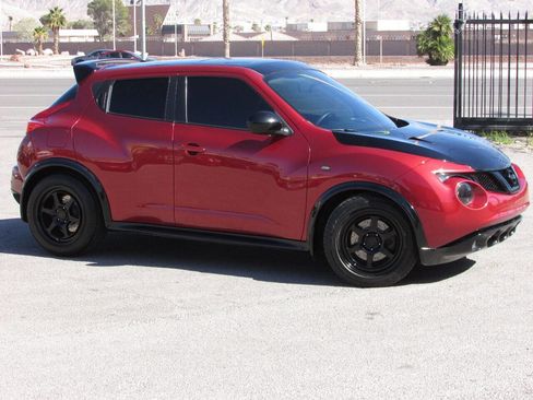 Used 2014 Nissan Juke SV w/ Navigation Package image 3