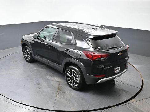 Used 2025 Chevrolet TrailBlazer LT w/ Driver Confidence Package image 21