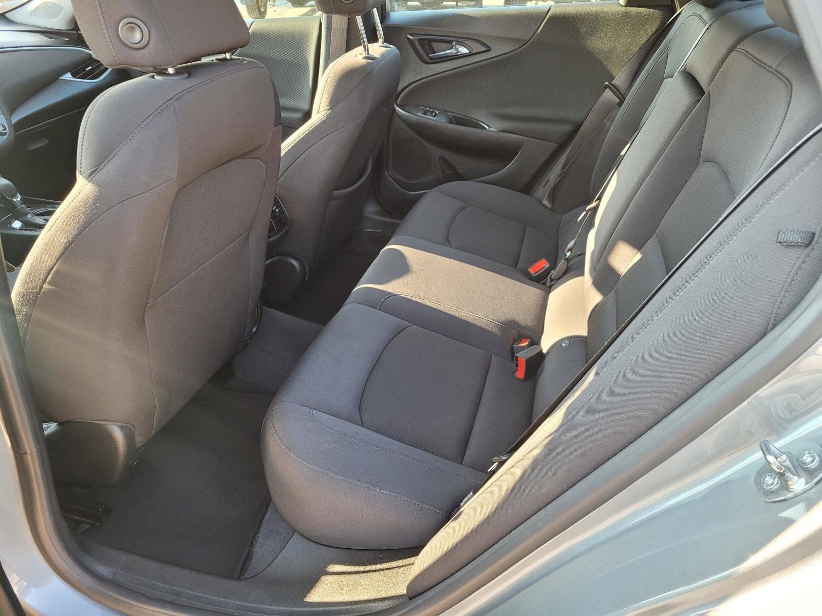 Used 2023 Chevrolet Malibu LT FWD image 3