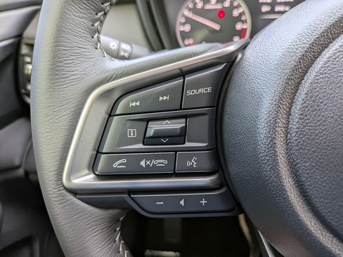Used 2025 Subaru Outback Premium AWD/4WD image 23