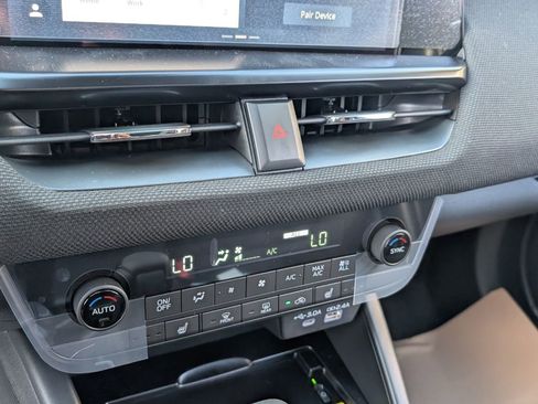 New 2026 Subaru Outback Limited AWD/4WD image 17