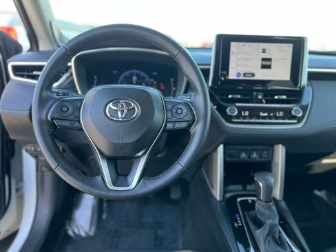 Certified 2024 Toyota Corolla Cross XLE w/ Convenience Package image 12
