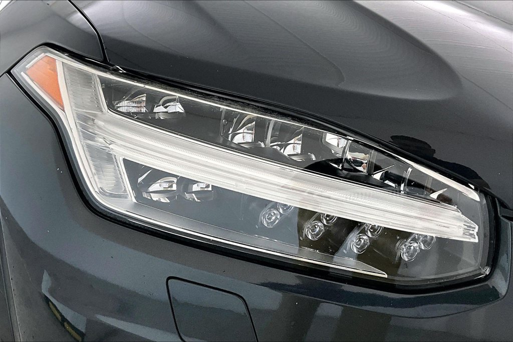Used 2021 Volvo XC90 T5 Momentum w/ Climate Package FWD image 36