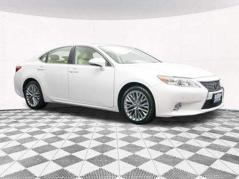 Used 2013 Lexus ES 350 FWD image 18