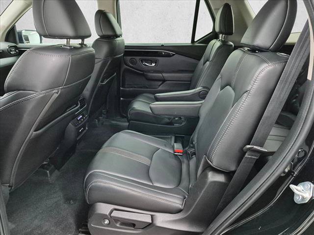 Used 2023 Honda Pilot EX-L image 18