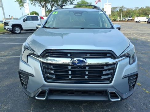 Used 2023 Subaru Ascent Touring AWD/4WD image 2
