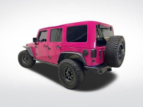 Used 2016 Jeep Wrangler Unlimited Rubicon w/ Connectivity Group image 3