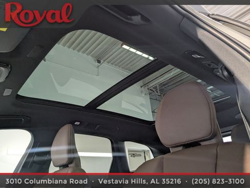 Certified 2024 Volvo XC60 B5 Plus AWD/4WD image 25