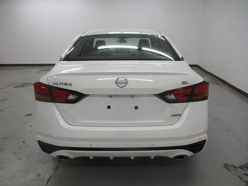 New 2025 Nissan Altima 2.5 SL image 9