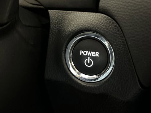 Used 2025 Toyota RAV4 XLE image 34