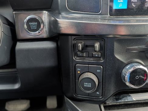 Used 2024 Ford F250 Lariat image 16