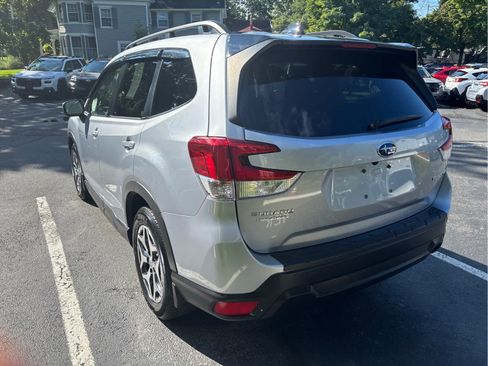 Certified 2024 Subaru Forester Premium AWD/4WD image 6