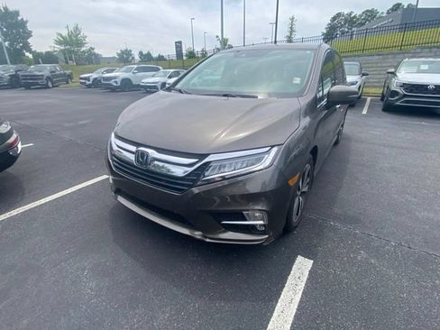 Used 2019 Honda Odyssey Elite image 2