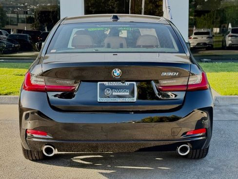 Used 2024 BMW 330i Sedan w/ Convenience Package RWD image 13