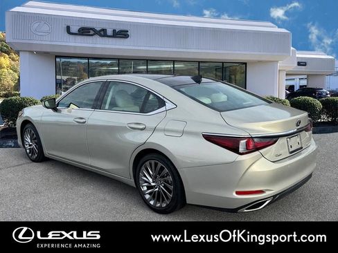 Used 2025 Lexus ES 350 Ultra Luxury image 3