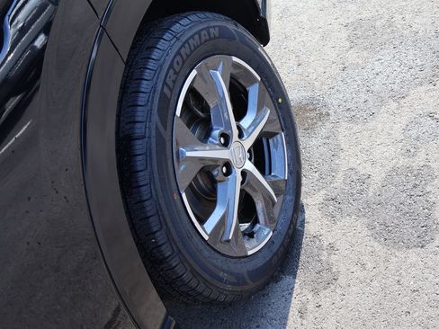 Certified 2024 Honda HR-V EX-L image 33