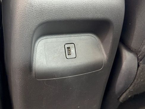 Used 2025 Nissan Sentra SV FWD image 27
