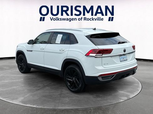 Used 2022 Volkswagen Atlas Cross Sport SE AWD/4WD image 4