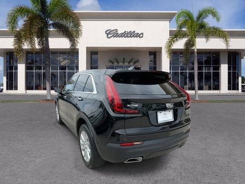 Certified 2022 Cadillac XT4 Luxury w/ Driver Awareness Package image 11
