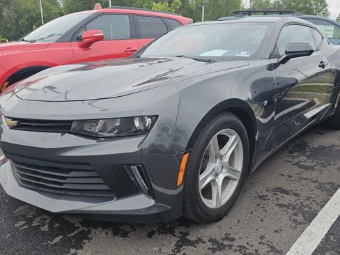 Used 2017 Chevrolet Camaro LT RWD image 1