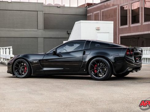 Used 2009 Chevrolet Corvette Z06 image 6