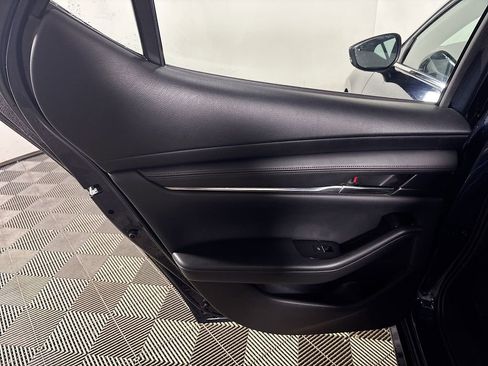 Used 2022 MAZDA MAZDA3 s image 19