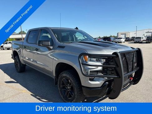 Used 2024 Chevrolet Silverado 1500 LT Trail Boss w/ Protection Package AWD/4WD image 9