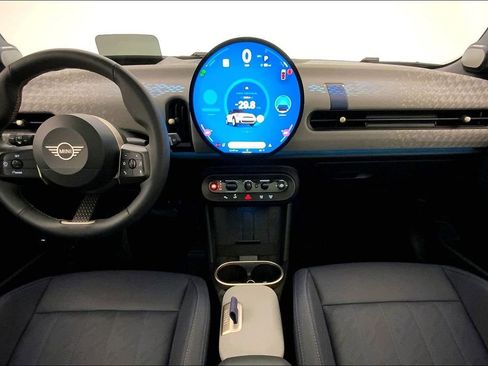 Used 2025 MINI Cooper S image 16