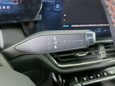 Used 2024 Chevrolet Equinox EV RS image 24