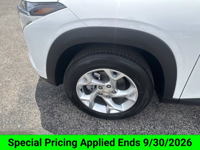 New 2026 Chevrolet Trax LS w/ LS Convenience Package FWD image 11