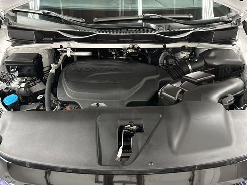 Used 2024 Honda Odyssey Sport image 39