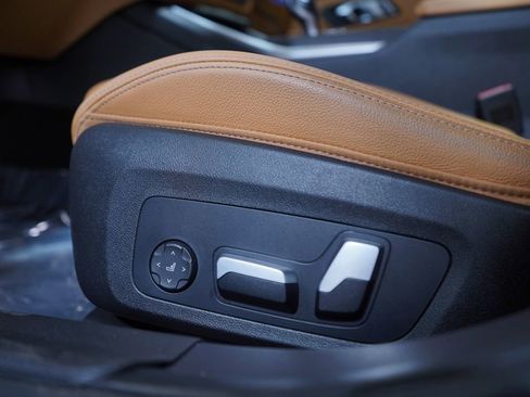 Used 2022 BMW 330e w/ Premium Package image 18