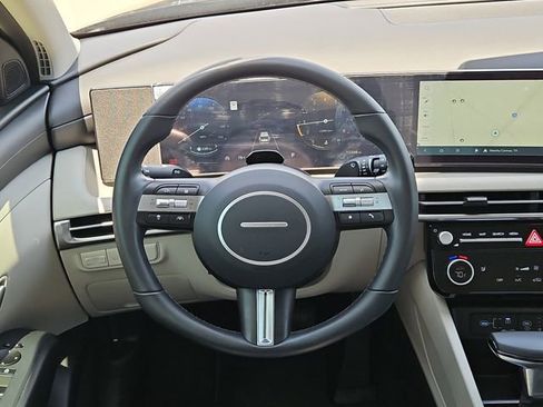Used 2025 Hyundai Tucson SEL FWD image 28